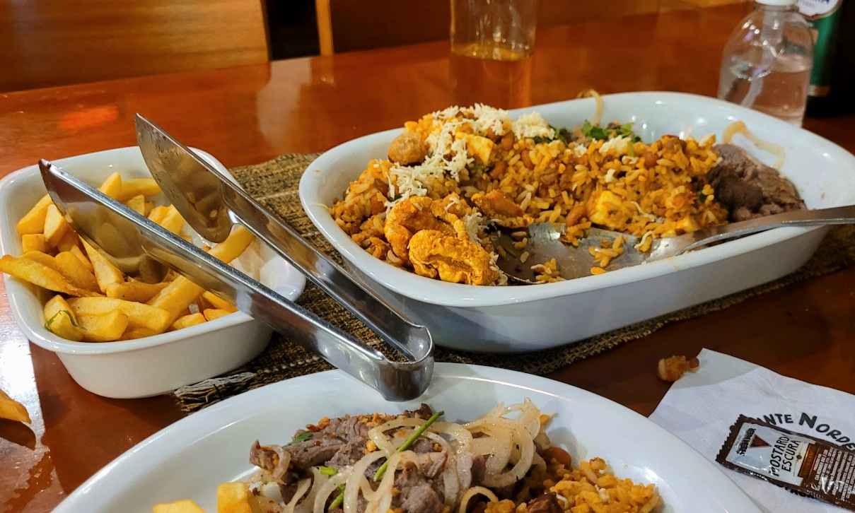 Restaurante Gigante Nordestino Em Nova Igua U Comida Brasileira